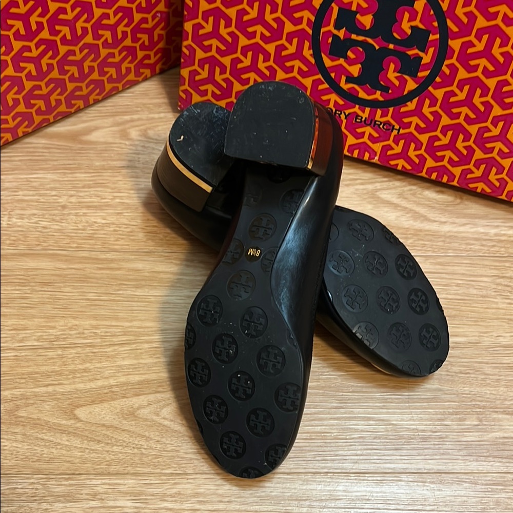 Tory Burch Basic Amy Pump - image 2